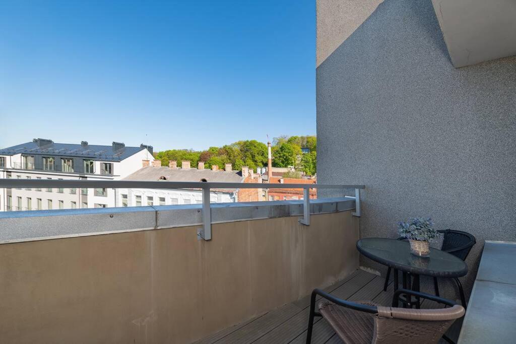 Central 2 Bd Apartment By Hostlovers Kaunas Exterior foto