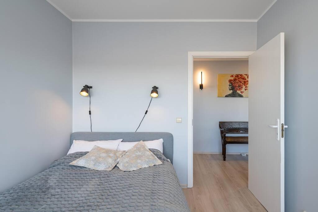 Central 2 Bd Apartment By Hostlovers Kaunas Exterior foto