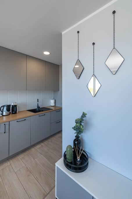 Central 2 Bd Apartment By Hostlovers Kaunas Exterior foto